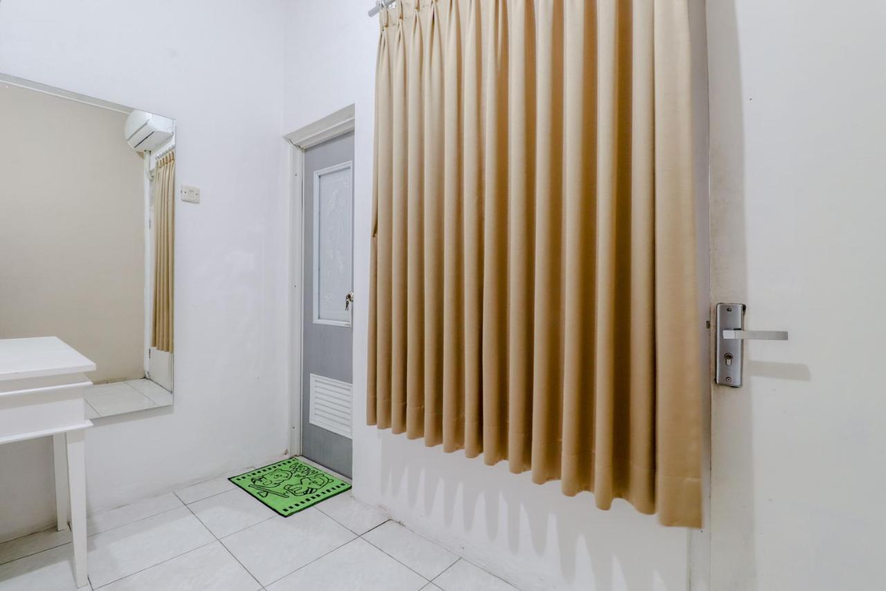 Ratu Guesthouse Sleman  Bagian luar foto